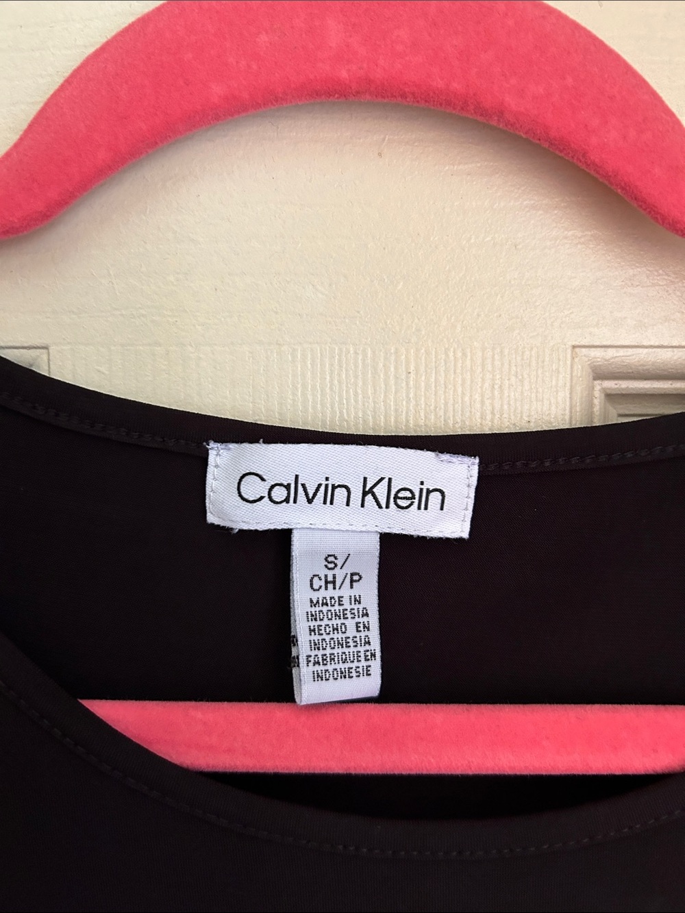 Calvin Klein Black Long-Sleeve Sheer-Sleeve Blouse - Picture 2 of 4